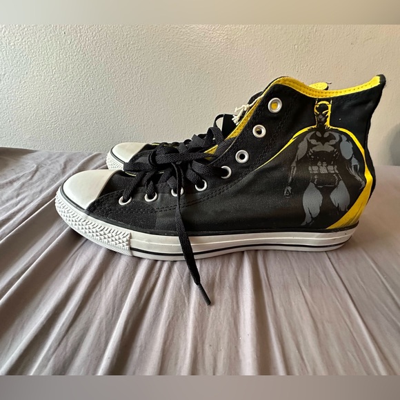 Converse x DC Batman High Tops NWT - Picture 1 of 8